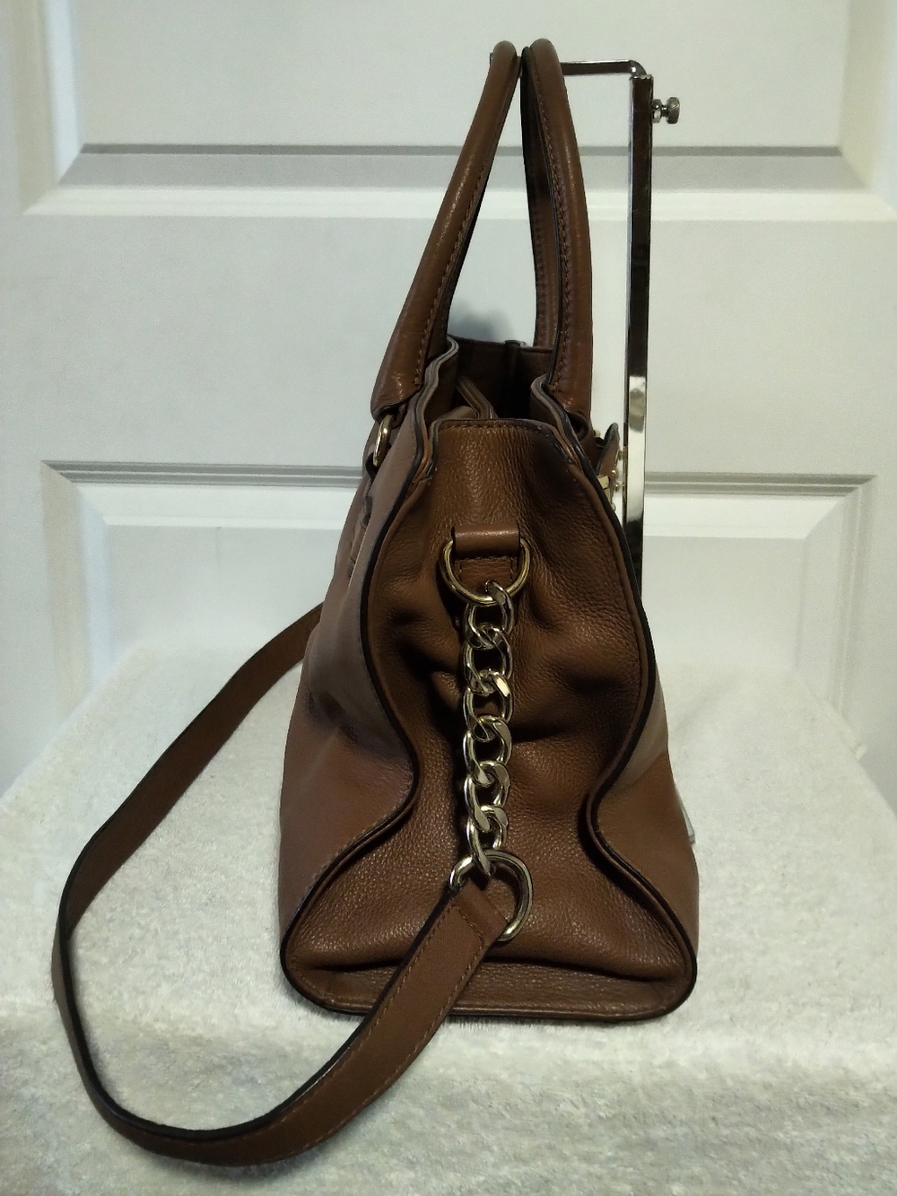 Michael Kors Hamilton East-West Brown Leather Satchel Bag - Picture 5 of 13
